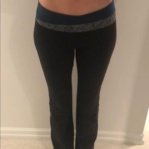 LULU LEMON PANTS SIZE 6